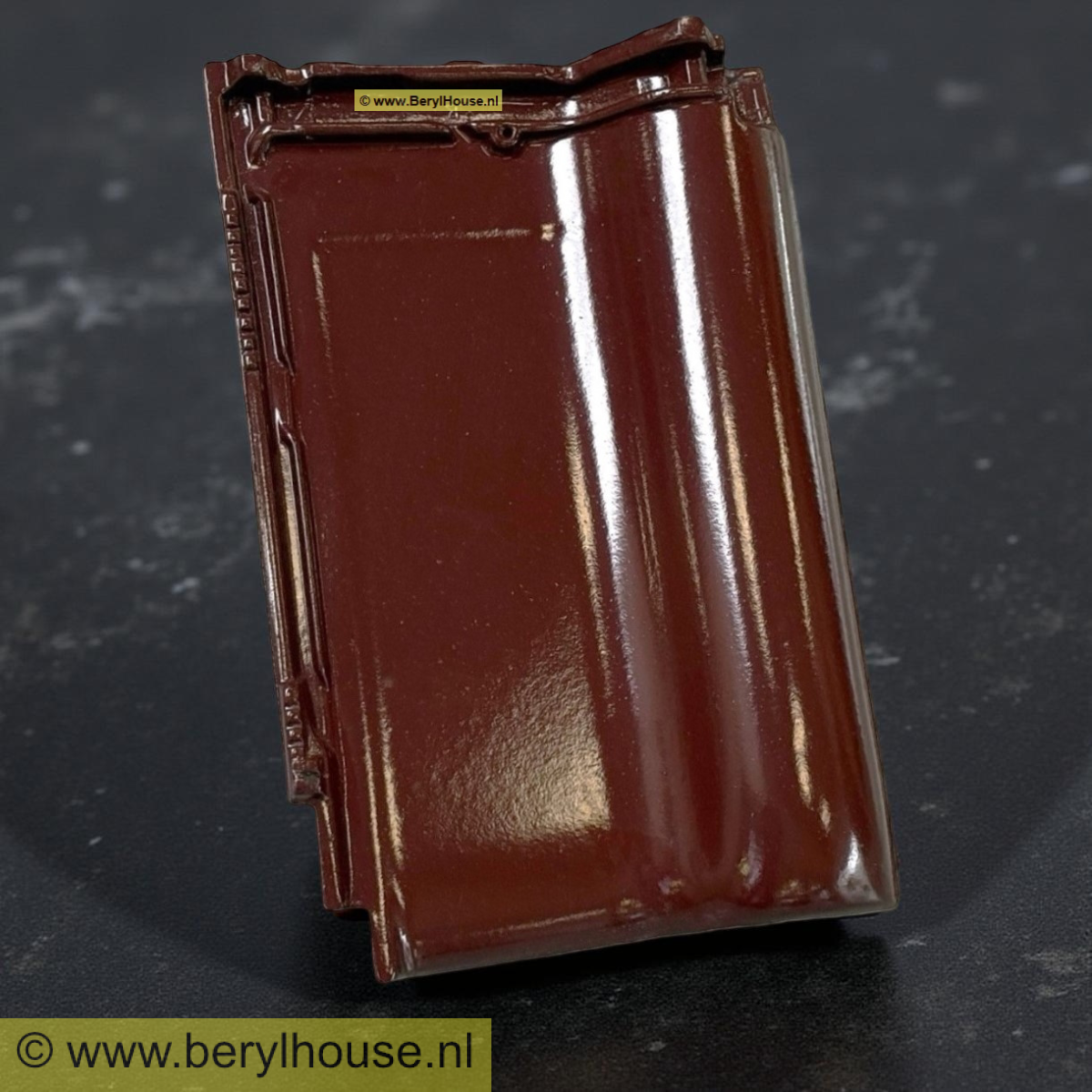 Dakpannen wijnrood mat verglaasd FD 9,5 (per m2)