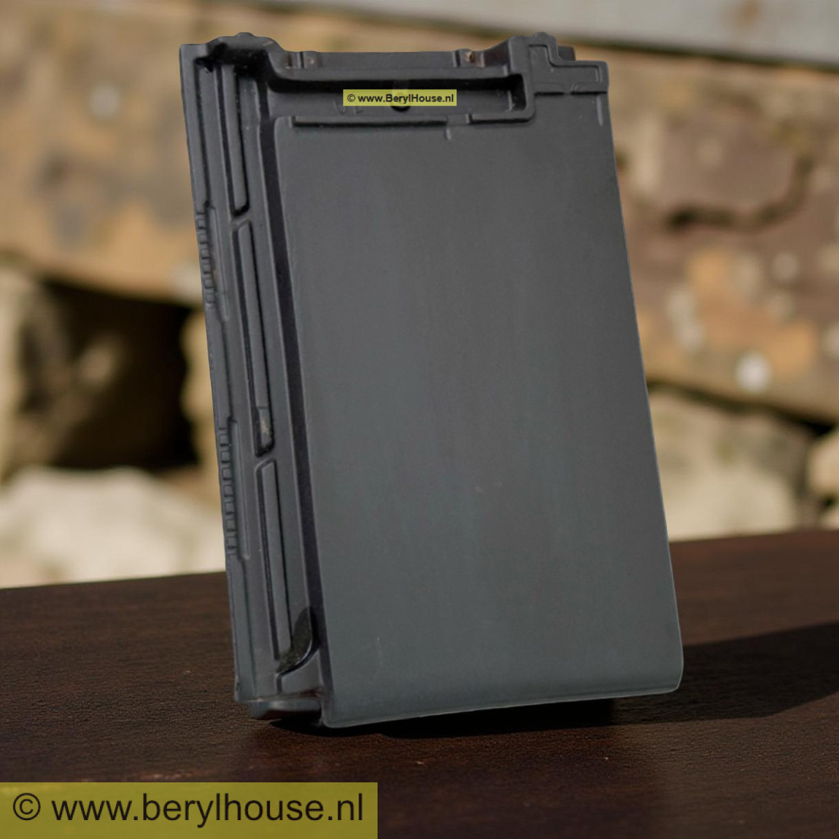 Dakpannen antraciet engobe VLAKKE DAKPAN 11,8 (per m2)