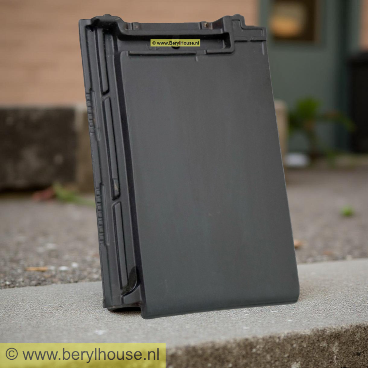 Dakpannen antraciet engobe VLAKKE DAKPAN 11,8 (per m2)