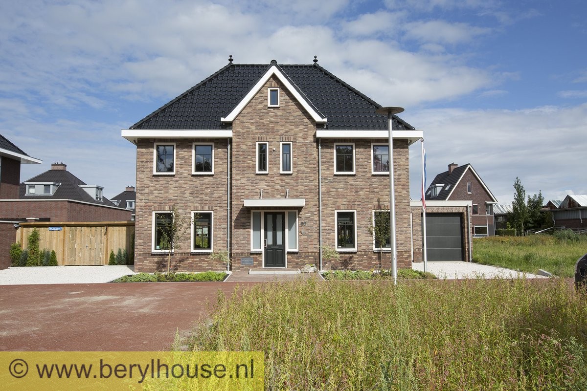 Metselstenen roodbruin handvorm WF (per stuk)