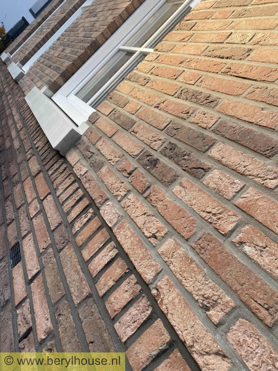 Metselstenen roodbruin handvorm WF (per stuk)