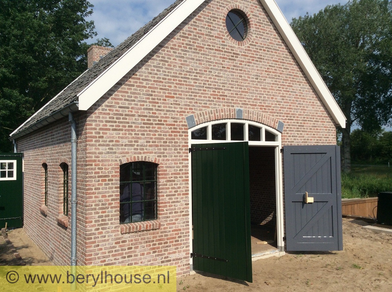 Metselstenen rood genuanceerd handvorm getrommeld WF (per stuk)