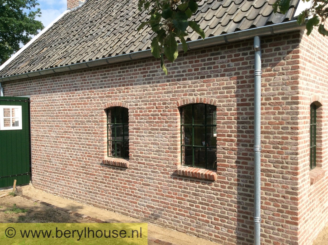 Metselstenen rood genuanceerd handvorm getrommeld WF (per stuk)