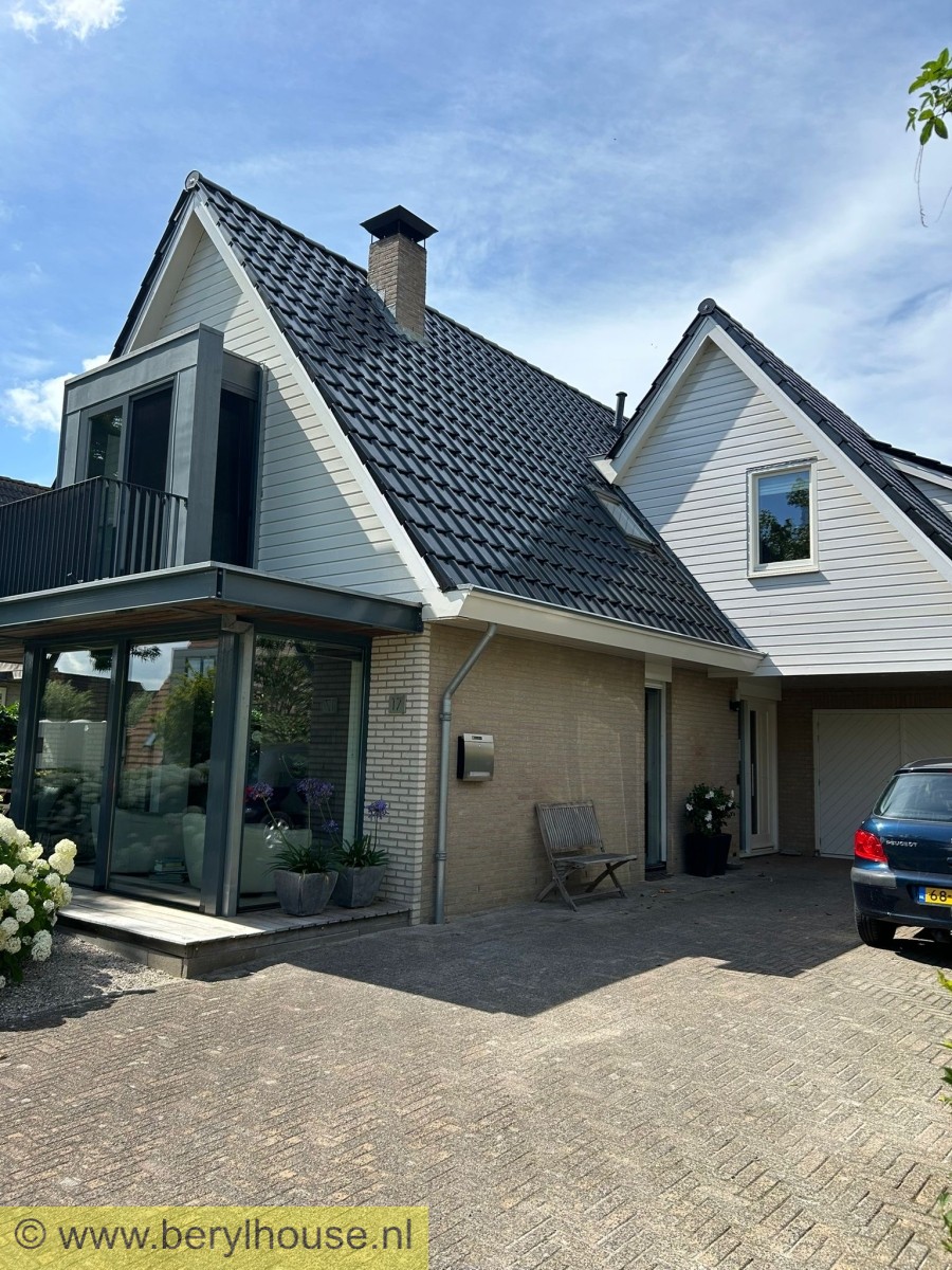 Dakpannen zwart mat verglaasd FD 10,5 (per m2)