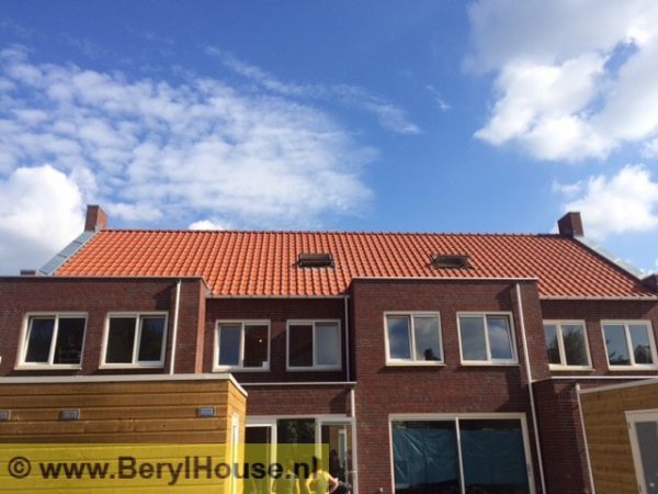 FD 10 Steenrood