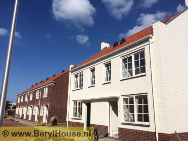 FD 10 Steenrood