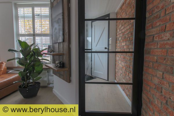 Baksteenstrippen kloostermoppen rood 250x18x68 mm (per m2)