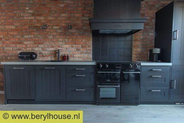 Baksteenstrippen kloostermoppen rood 250x18x68 mm (per m2)