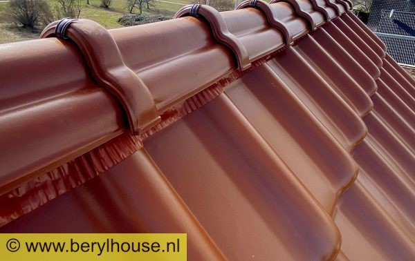 Dakpannen rood engobe FD 9,5 (per m2)