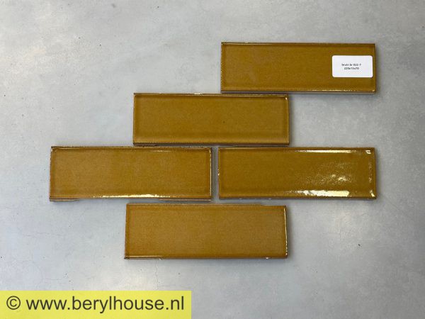 Baksteenstrippen St. Joris bruin strengpers geglazuurd 220x70x15mm (per m2)