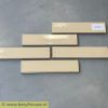 Baksteenstrippen St. Joris creme strengpers geglazuurd 240x50x15mm (per m2)
