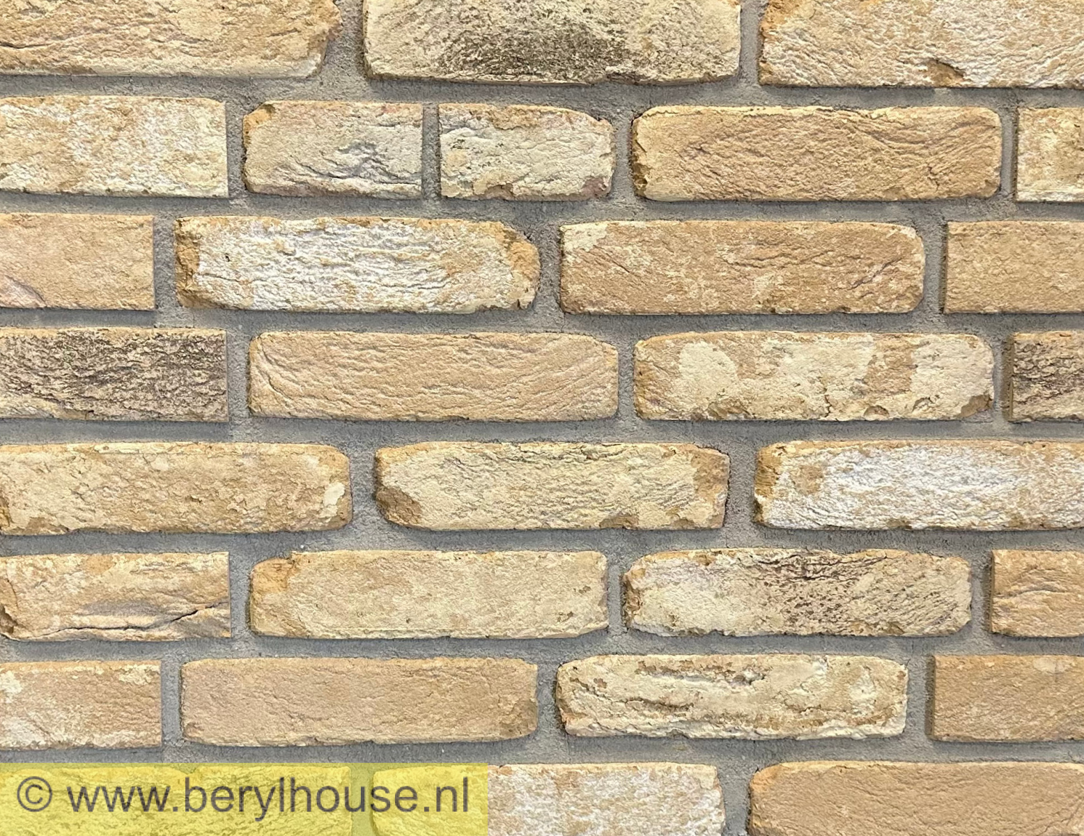 Metselstenen geel genuanceerd handvorm getrommeld M50 (per stuk)