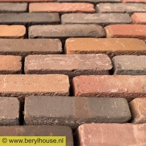 Metselstenen rood genuanceerd  wasserstrich getrommeld WF (per stuk)